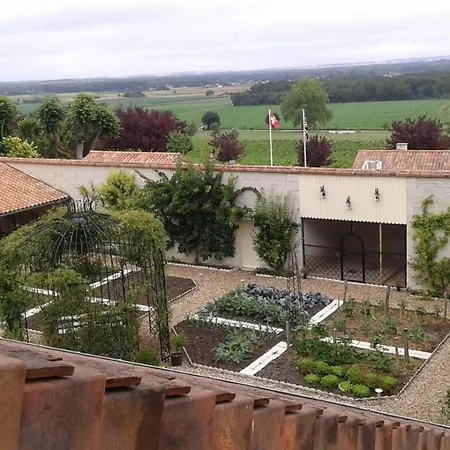 In A Working Winery With Vineyard Views Villa *